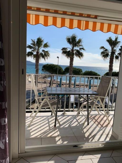 T3 Sur La Plage Vue Feerique Mer,Wifi, Parking Inclus , Clim Λα Σιοτά Εξωτερικό φωτογραφία