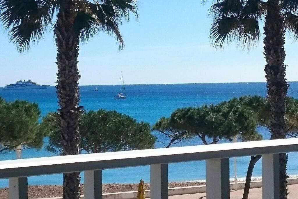 T3 Sur La Plage Vue Feerique Mer,Wifi, Parking Inclus , Clim Λα Σιοτά Εξωτερικό φωτογραφία