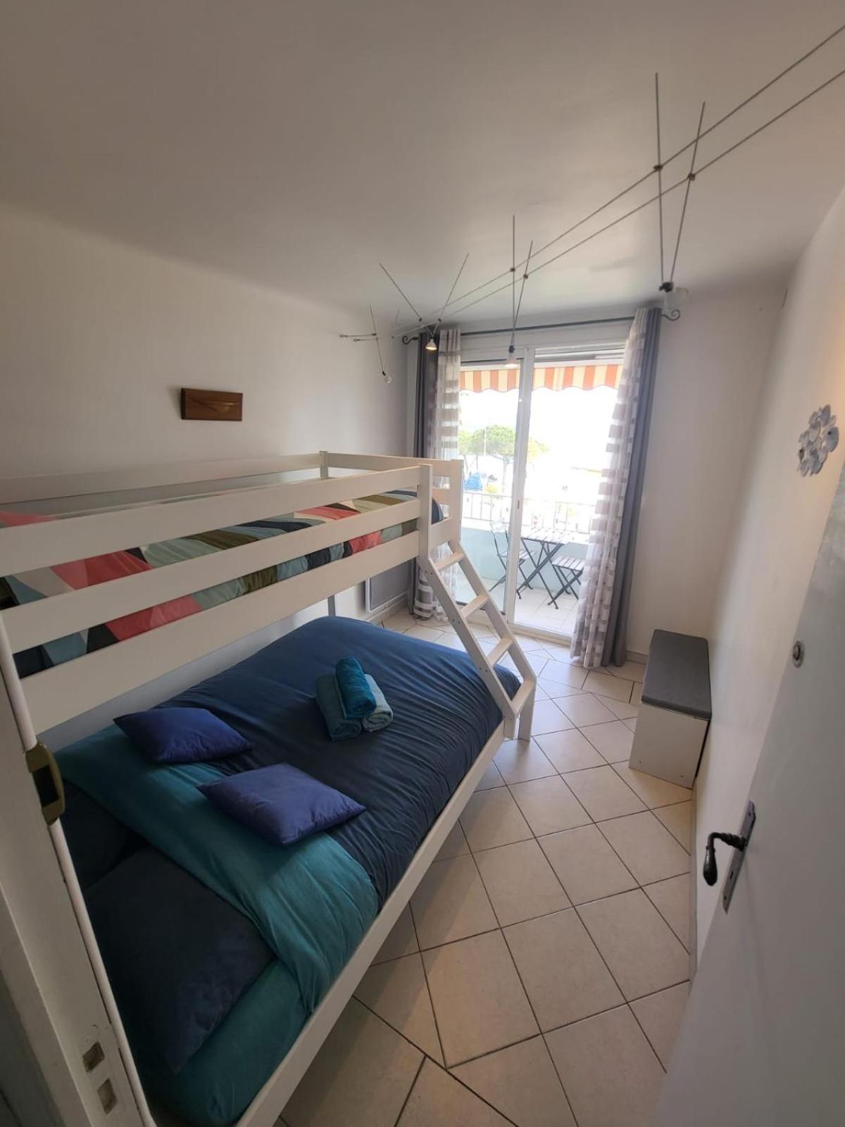 T3 Sur La Plage Vue Feerique Mer,Wifi, Parking Inclus , Clim Λα Σιοτά Εξωτερικό φωτογραφία